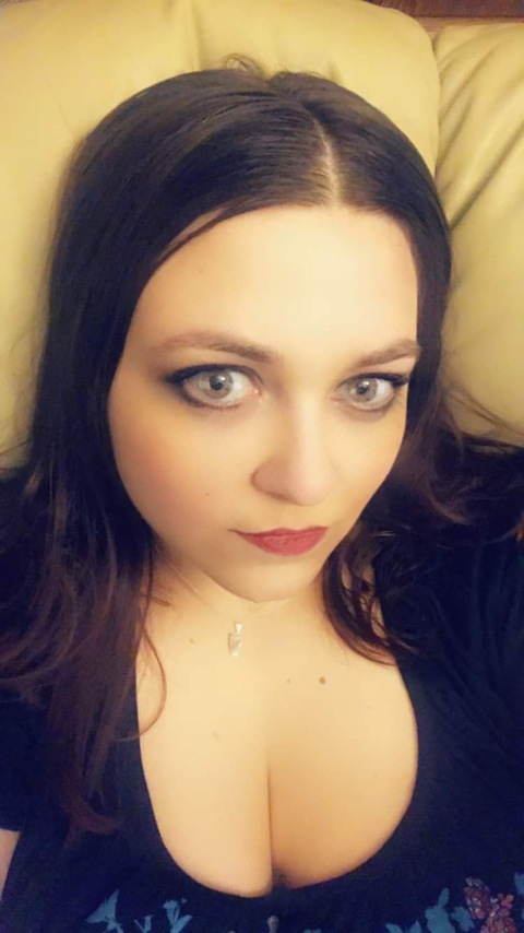 mollymoon77 OnlyFans - Free Access to 32 Videos & 210 Photos Onlyfans Free Access