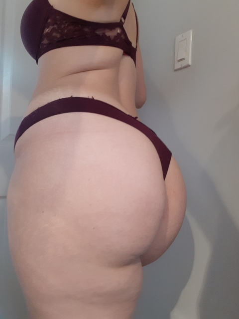 mommaburr420 OnlyFans - Free Access to 32 Videos & 643 Photos Onlyfans Free Access