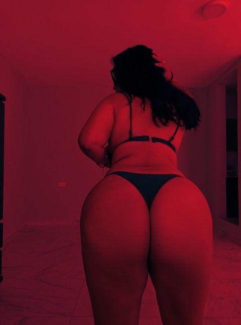 montserratrdz1 OnlyFans - Free Access to 32 Videos & 49 Photos Onlyfans Free Access