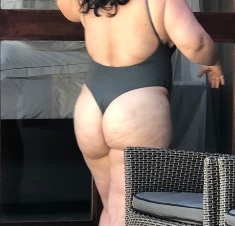 mrs_short_n_thick OnlyFans - Free Access to 94 Videos & 312 Photos Onlyfans Free Access