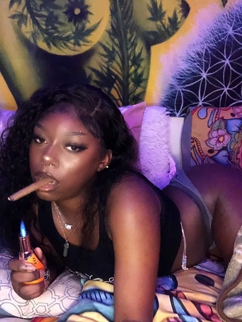 naomidivne OnlyFans - Free Access to 32 Videos & 49 Photos Onlyfans Free Access