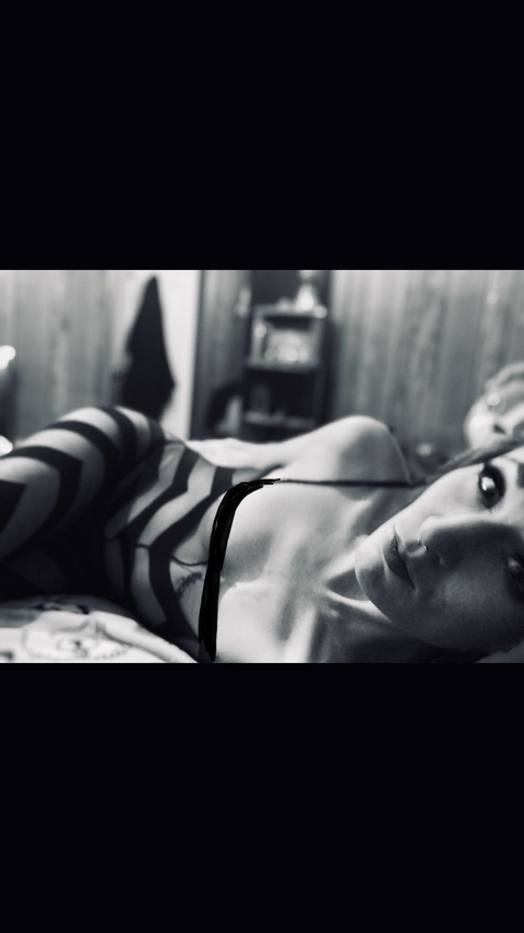 naughty_by_nature_alexxa OnlyFans - Free Access to 32 Videos & 86 Photos Onlyfans Free Access