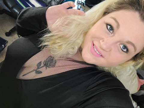 naughtywifey88 OnlyFans - Free Access to 32 Videos & 52 Photos Onlyfans Free Access