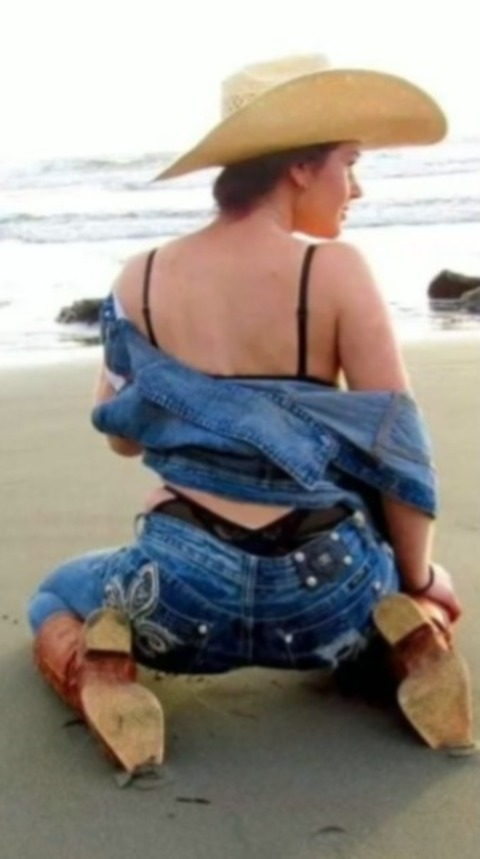 nautitina OnlyFans - Free Access to 32 Videos & 49 Photos Onlyfans Free Access