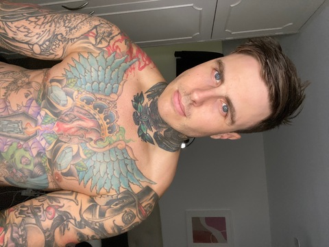 neversurrendr OnlyFans - Free Access to 32 Videos & 49 Photos Onlyfans Free Access