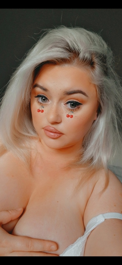 nicolebabyspice OnlyFans - Free Access to 32 Videos & 49 Photos Onlyfans Free Access