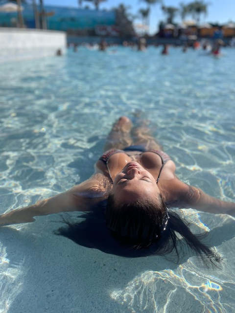 nicolle91 OnlyFans - Free Access to 32 Videos & 49 Photos Onlyfans Free Access