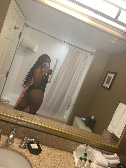 nique2wicee OnlyFans - Free Access to 32 Videos & 49 Photos Onlyfans Free Access