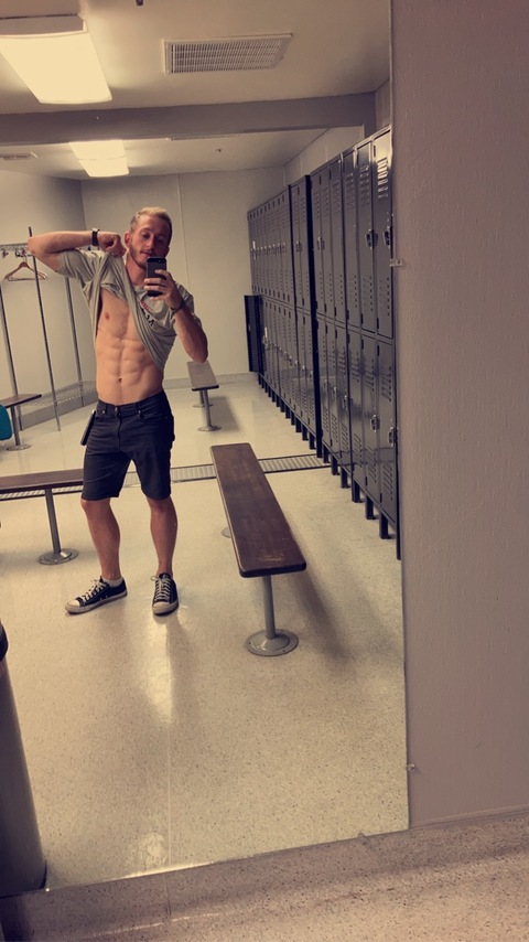 noahqxxx OnlyFans - Free Access to 32 Videos & 49 Photos Onlyfans Free Access