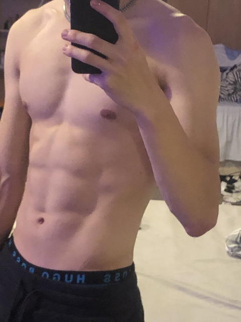noodle-boi OnlyFans - Free Access to 32 Videos & 49 Photos Onlyfans Free Access