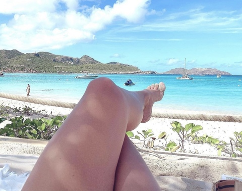 oanaelenalovin OnlyFans - Free Access to 32 Videos & 61 Photos Onlyfans Free Access