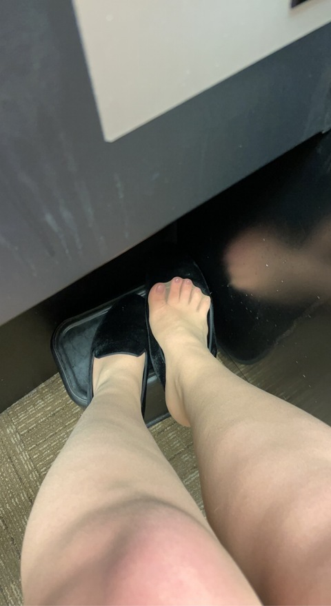 officefeet OnlyFans - Free Access to 142 Videos & 49 Photos Onlyfans Free Access