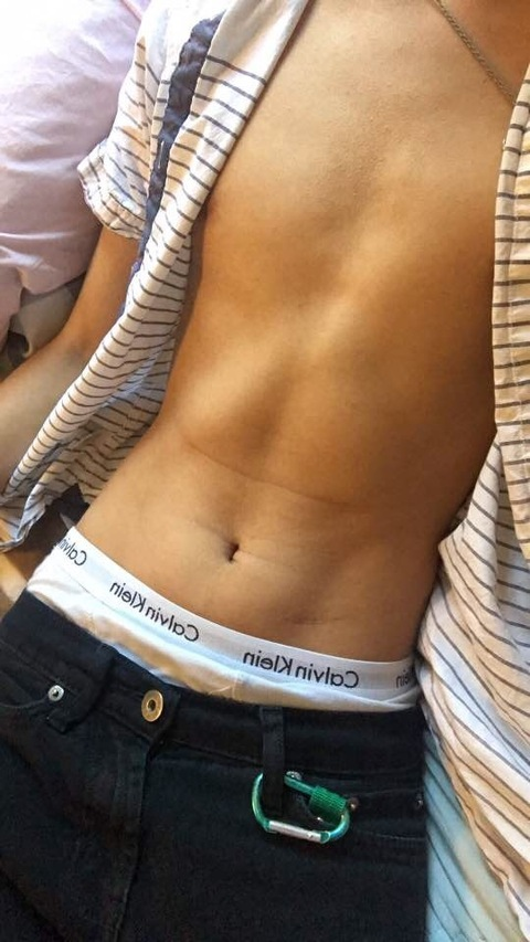 onelittlebird OnlyFans - Free Access to 32 Videos & 49 Photos Onlyfans Free Access