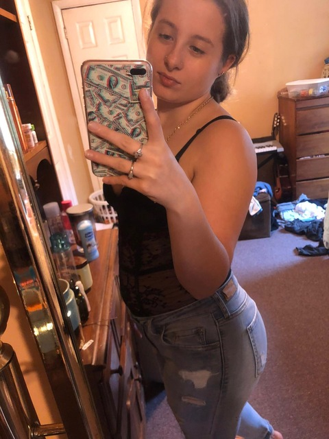 only_excluisvee OnlyFans - Free Access to 32 Videos & 49 Photos Onlyfans Free Access