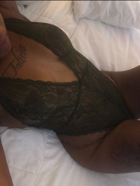 peachscorpio OnlyFans - Free Access to 53 Videos & 49 Photos Onlyfans Free Access