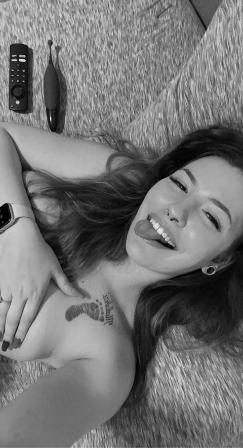 peachyshae OnlyFans - Free Access to 32 Videos & 49 Photos Onlyfans Free Access