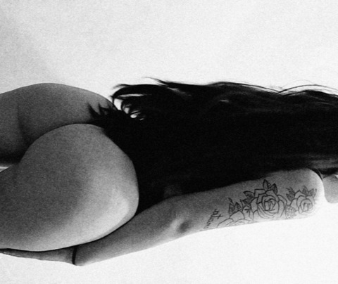 penneloope OnlyFans - Free Access to 32 Videos & 59 Photos Onlyfans Free Access