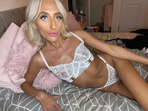 petitebee993 OnlyFans - Free Access to 32 Videos & 109 Photos Onlyfans Free Access