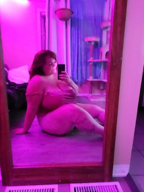 petlaady OnlyFans - Free Access to 32 Videos & 51 Photos Onlyfans Free Access
