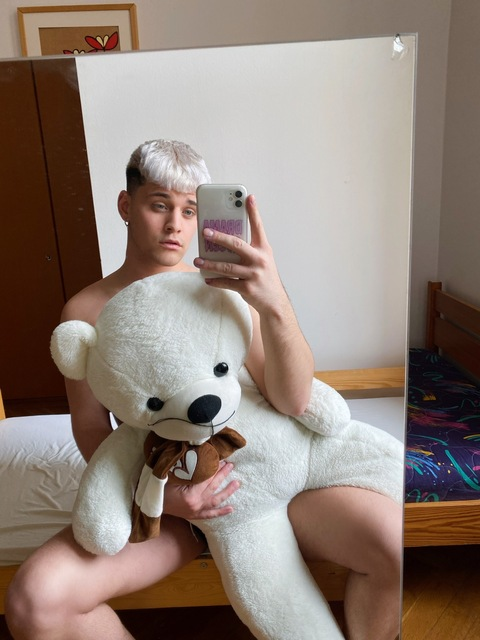 petterharrisfree OnlyFans - Free Access to 32 Videos & 49 Photos Onlyfans Free Access