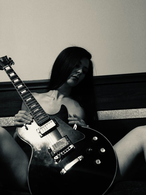 pheonixlea4 OnlyFans - Free Access to 32 Videos & 49 Photos Onlyfans Free Access