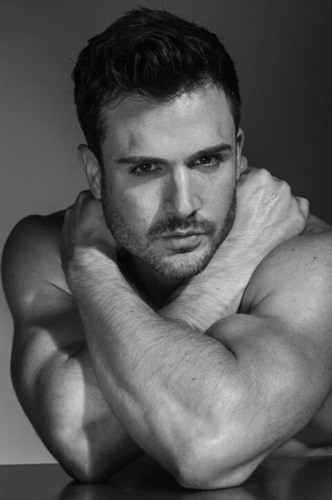 philipfuscofreepage OnlyFans - Free Access to 32 Videos & 49 Photos Onlyfans Free Access