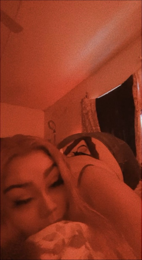 pillow_princess1 OnlyFans - Free Access to 32 Videos & 49 Photos Onlyfans Free Access