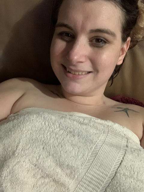 pindseylie OnlyFans - Free Access to 32 Videos & 198 Photos Onlyfans Free Access