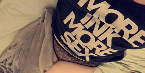 pineapplegoesonpizza OnlyFans - Free Access to 32 Videos & 49 Photos Onlyfans Free Access