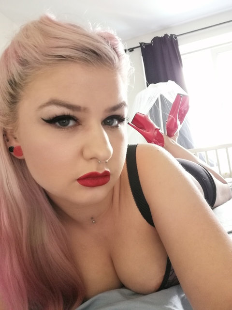 pinuprosie OnlyFans - Free Access to 32 Videos & 49 Photos Onlyfans Free Access