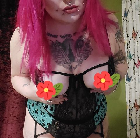 pixi_pip OnlyFans - Free Access to 32 Videos & 49 Photos Onlyfans Free Access