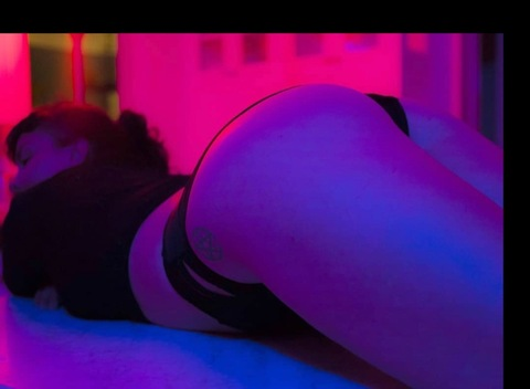 polexi OnlyFans - Free Access to 32 Videos & 53 Photos Onlyfans Free Access