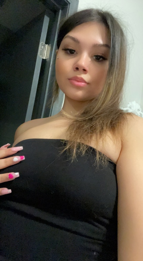prettyprincez OnlyFans - Free Access to 32 Videos & 49 Photos Onlyfans Free Access
