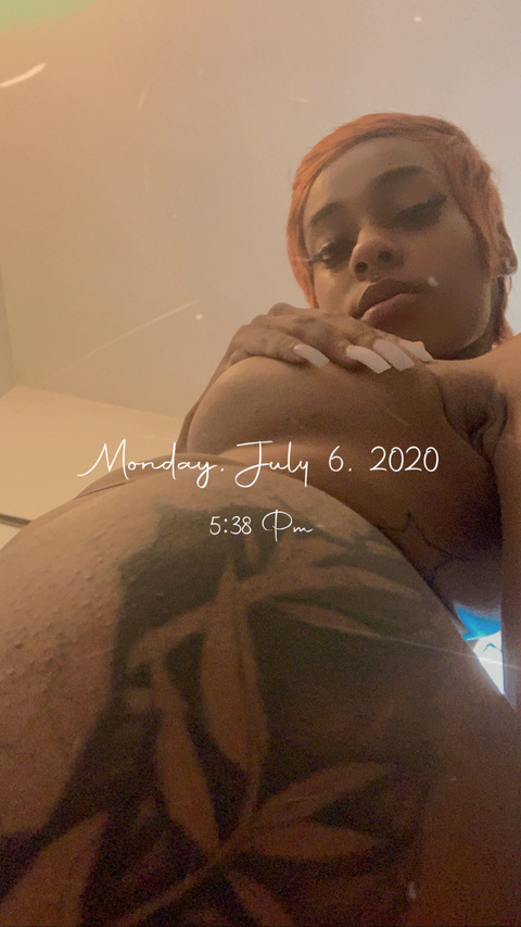 prettyyellow98 OnlyFans - Free Access to 32 Videos & 49 Photos Onlyfans Free Access