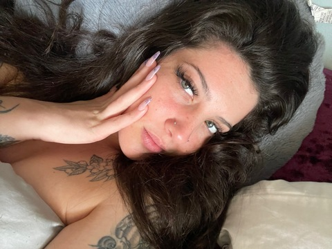 queenmarieeee OnlyFans - Free Access to 32 Videos & 49 Photos Onlyfans Free Access