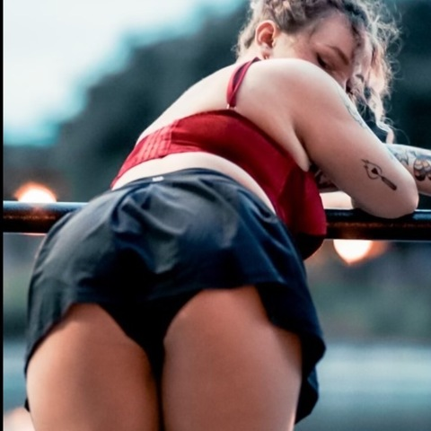 quinlanom OnlyFans - Free Access to 32 Videos & 49 Photos Onlyfans Free Access