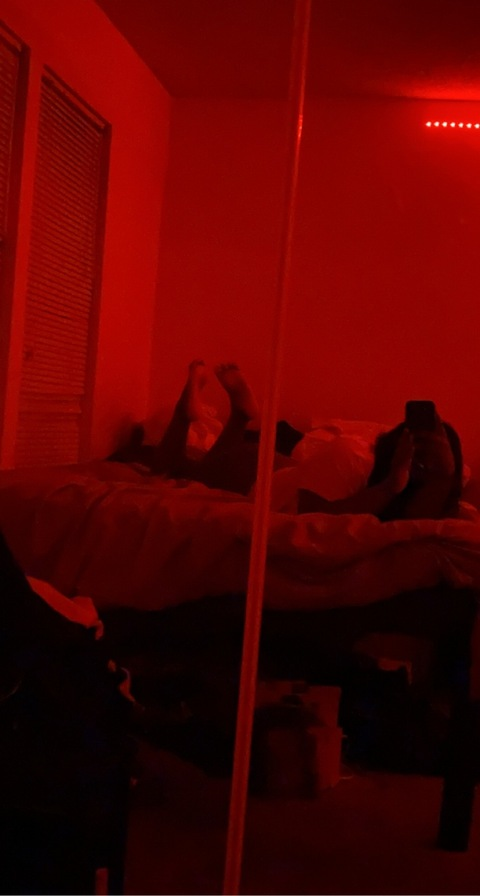 qveen.ce OnlyFans - Free Access to 32 Videos & 49 Photos Onlyfans Free Access