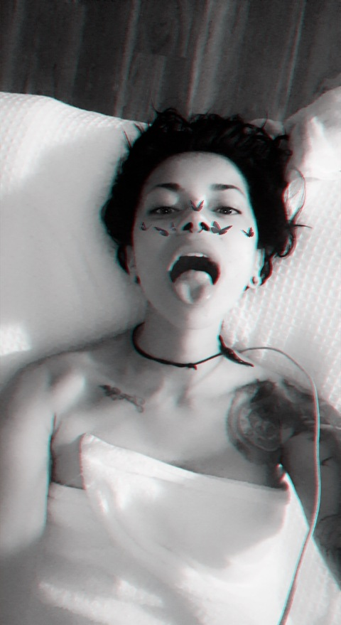 ravennareignxx OnlyFans - Free Access to 32 Videos & 49 Photos Onlyfans Free Access