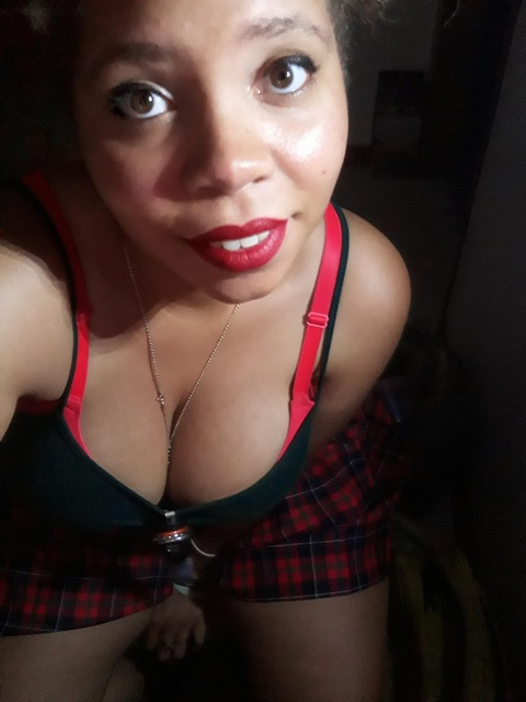 redbonebeaut OnlyFans - Free Access to 32 Videos & 49 Photos Onlyfans Free Access