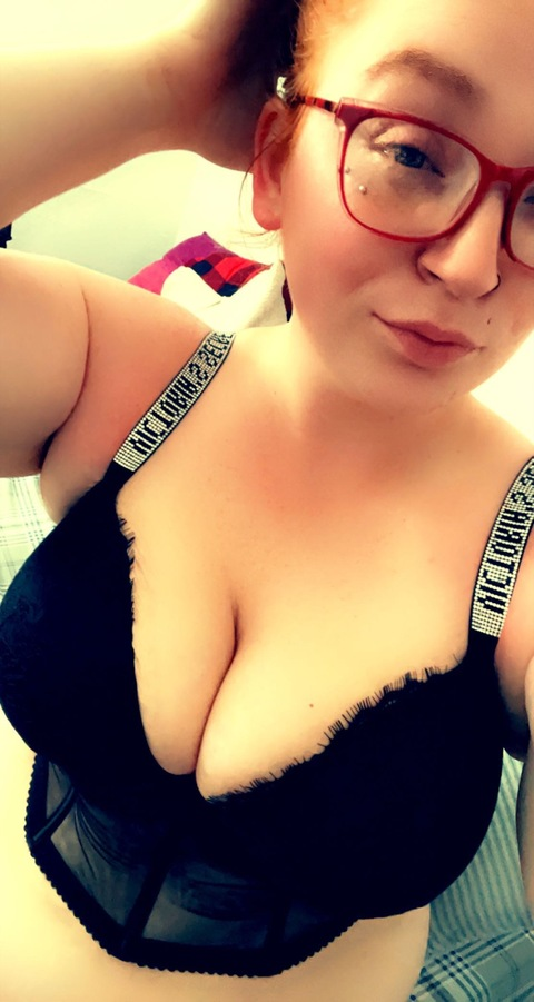 redheadbabe77 OnlyFans - Free Access to 32 Videos & 49 Photos Onlyfans Free Access