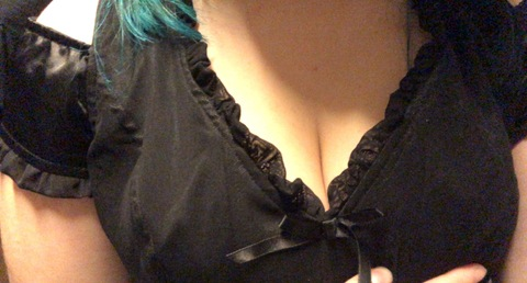 redmiki OnlyFans - Free Access to 32 Videos & 63 Photos Onlyfans Free Access