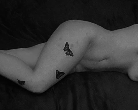 redroselle OnlyFans - Free Access to 32 Videos & 49 Photos Onlyfans Free Access