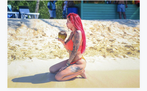 redvelvetbaby OnlyFans - Free Access to 32 Videos & 49 Photos Onlyfans Free Access
