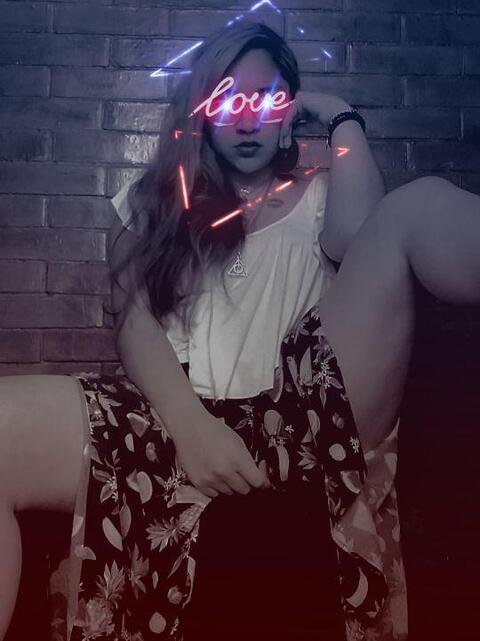 reina.onirica OnlyFans - Free Access to 32 Videos & 85 Photos Onlyfans Free Access