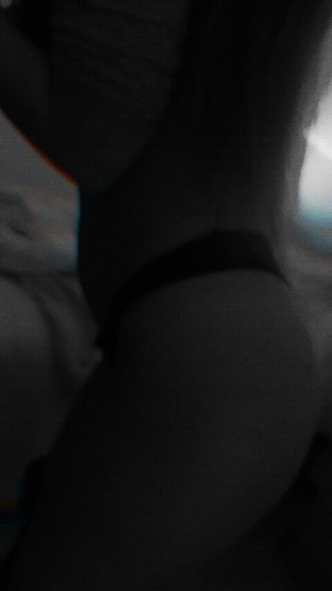 reinaonly OnlyFans - Free Access to 32 Videos & 49 Photos Onlyfans Free Access