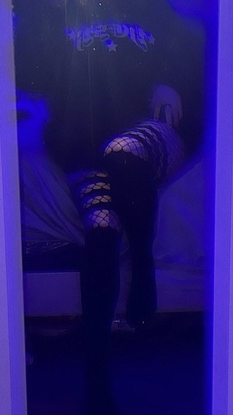 ria1093 OnlyFans - Free Access to 32 Videos & 49 Photos Onlyfans Free Access