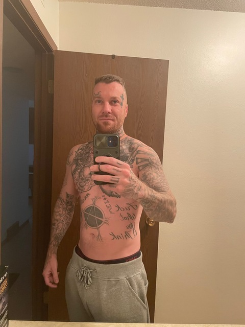 robertk1985 OnlyFans - Free Access to 51 Videos & 49 Photos Onlyfans Free Access