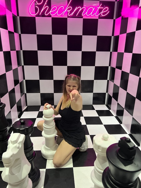 robynundercover OnlyFans - Free Access to 32 Videos & 49 Photos Onlyfans Free Access