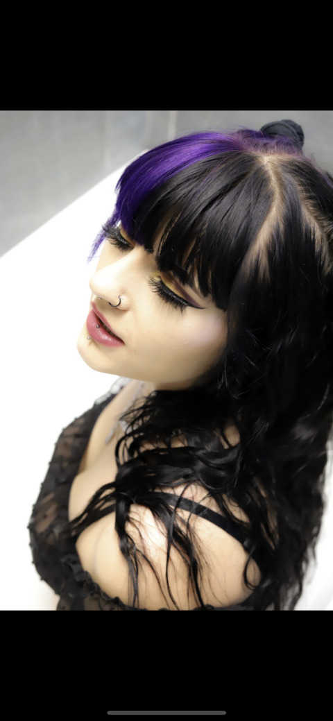 rocknrollbaby4200 OnlyFans - Free Access to 32 Videos & 49 Photos Onlyfans Free Access