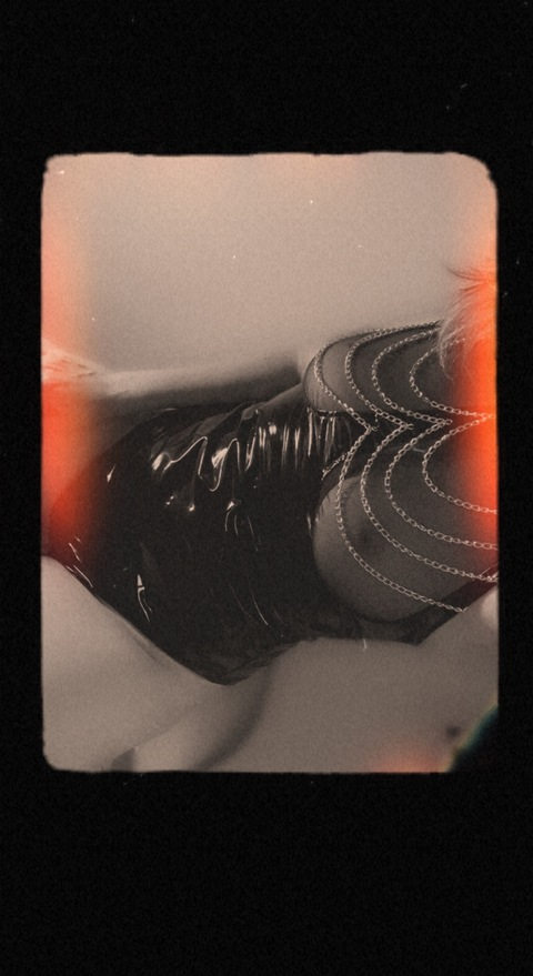 roxyfoxy25 OnlyFans - Free Access to 80 Videos & 85 Photos Onlyfans Free Access